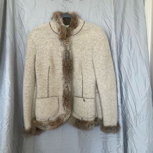 Elegant Cream Fur-Trimmed Women's Jacket Isabella G.
